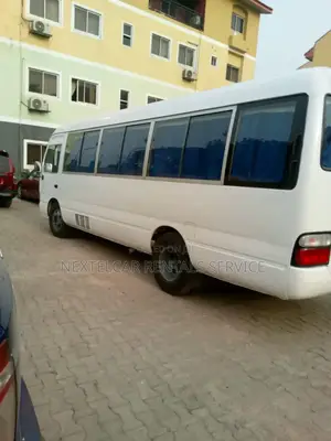 Coaster Bus for Hire 12/24hours