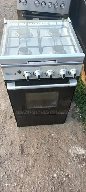 Very Clean 4 Burners Gas Cooker 60by50 Cm