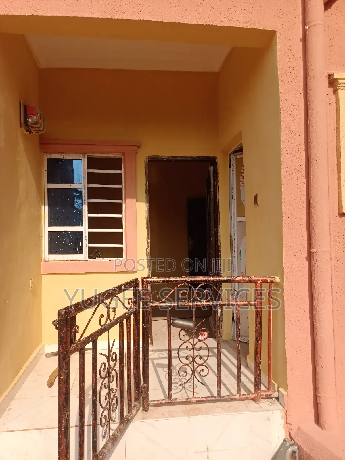 1bdrm Block of Flats in Formal Deputy Asaba, Oshimili South for rent