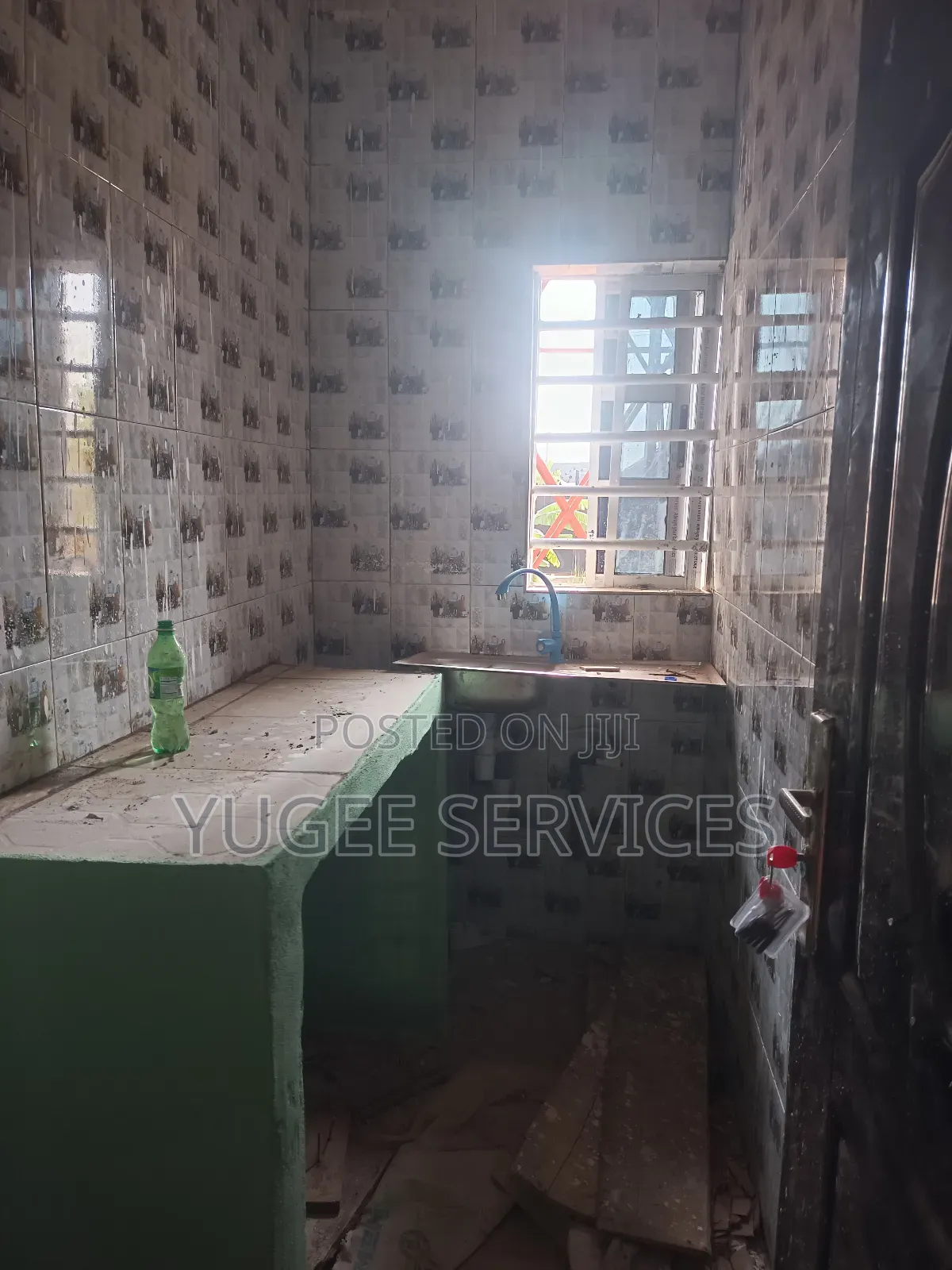 1bdrm Block of Flats in Formal Deputy Asaba, Oshimili South for rent