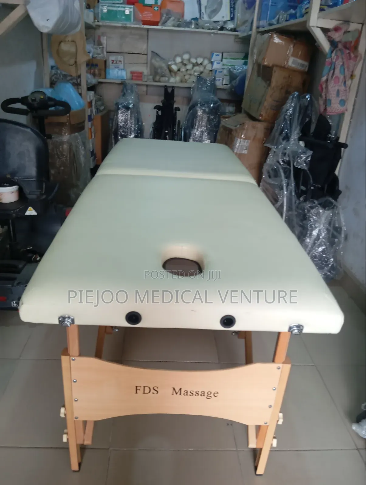 Massaging Bed (Foldable)