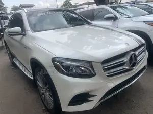 Mercedes-Benz GLC-Class 2019 White