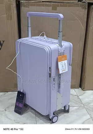 Celebrity Box, With Usb and Tsa Lock 20" Size