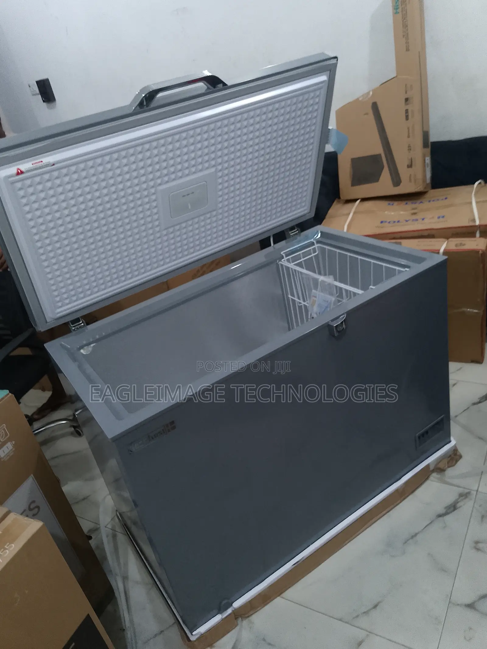Scanfrost Easy Aceess 300 Litres Chest Freezer