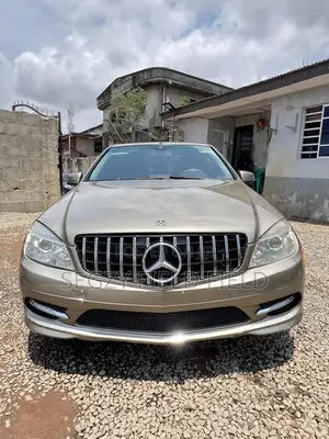 Mercedes-Benz C300 Sport Sedan AWD (3.0L 6cyl 7A) 2009 Gold