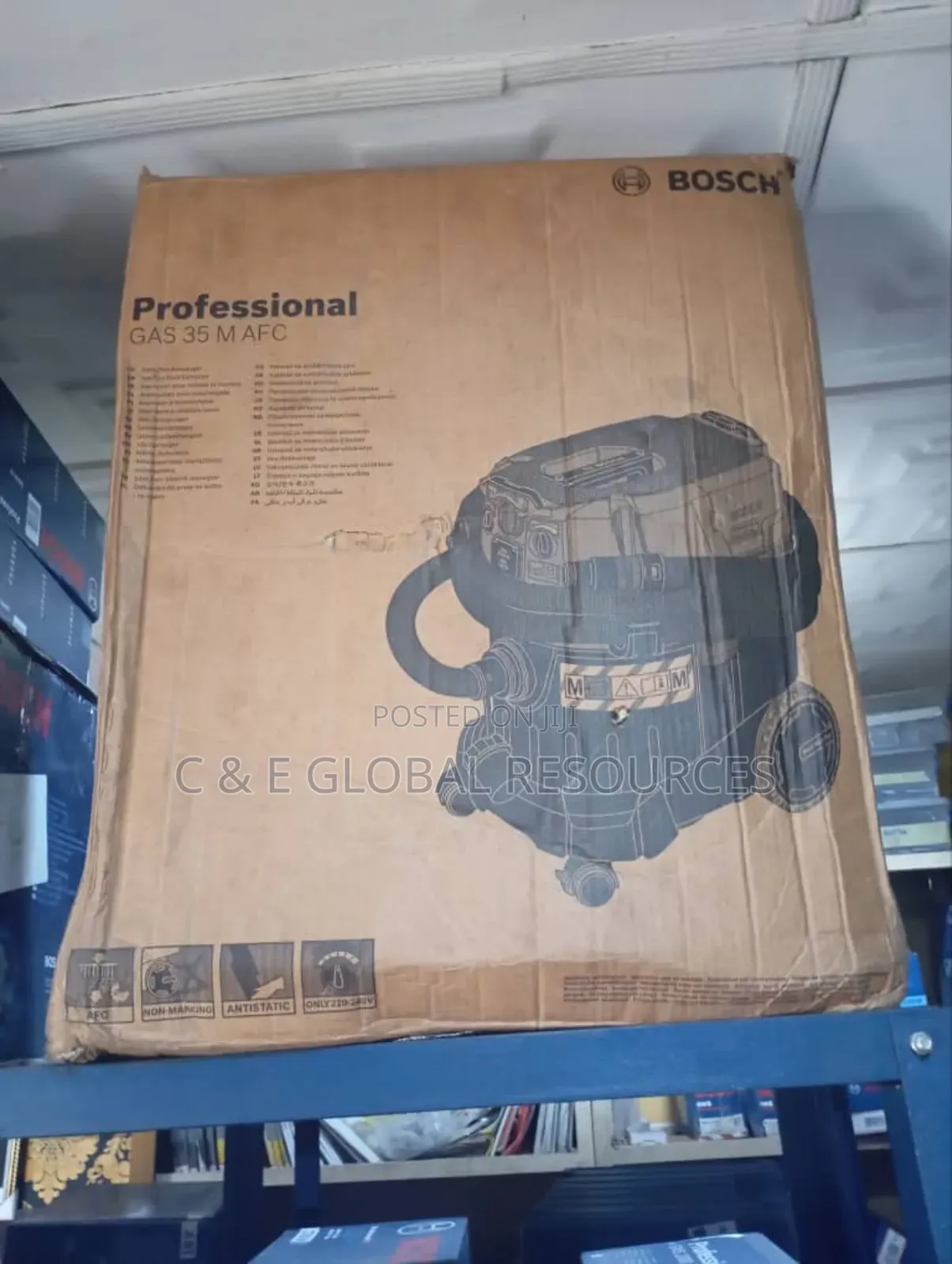 35l Bosch Vacuum Cleaner (2200w)
