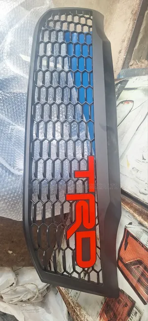 Front Grille Hilux 2012-2014 Basket With Trd Logo