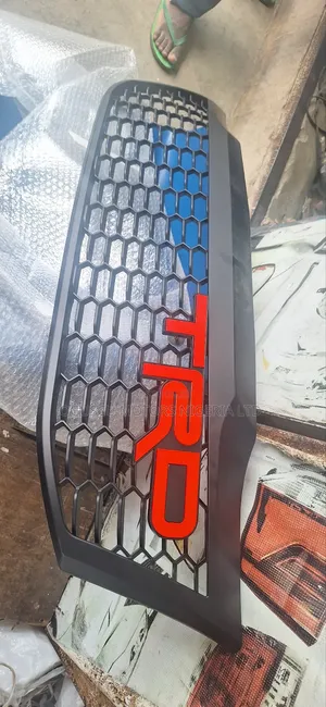 Front Grille Hilux 2012-2014 Basket With Trd Logo