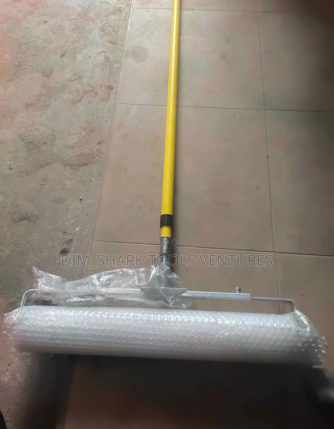 22”Long Spike Roller