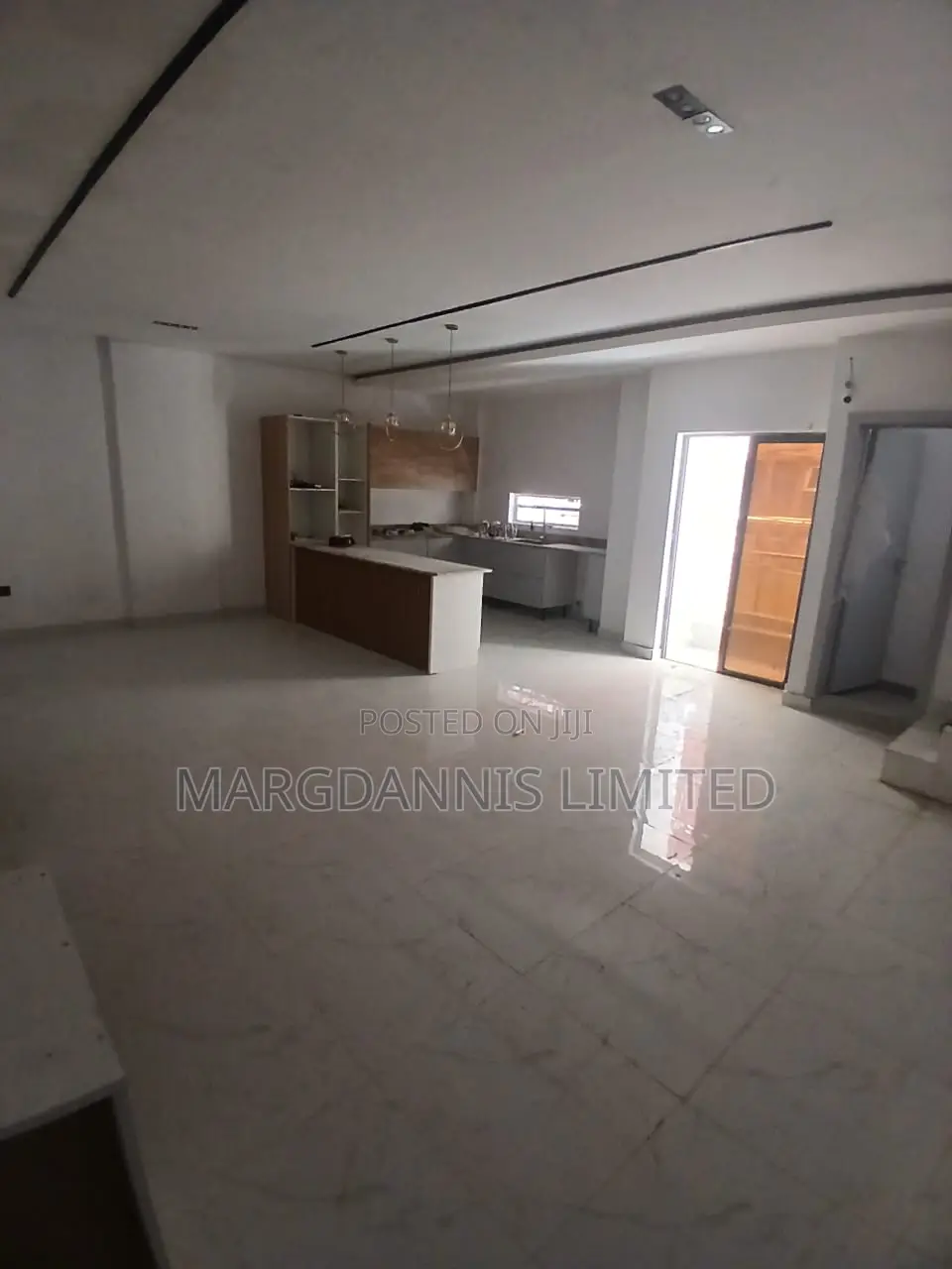 Furnished 2bdrm Maisonette in Lekki Phase 1 for sale
