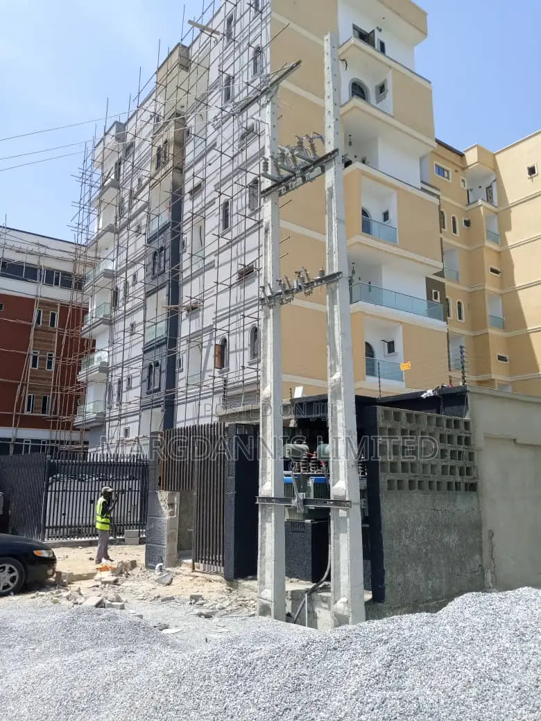 Furnished 2bdrm Maisonette in Lekki Phase 1 for sale