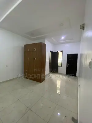 4bdrm Duplex in Conservative, for rent