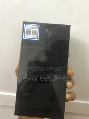 New Samsung Galaxy S22 Ultra 5G 256 GB