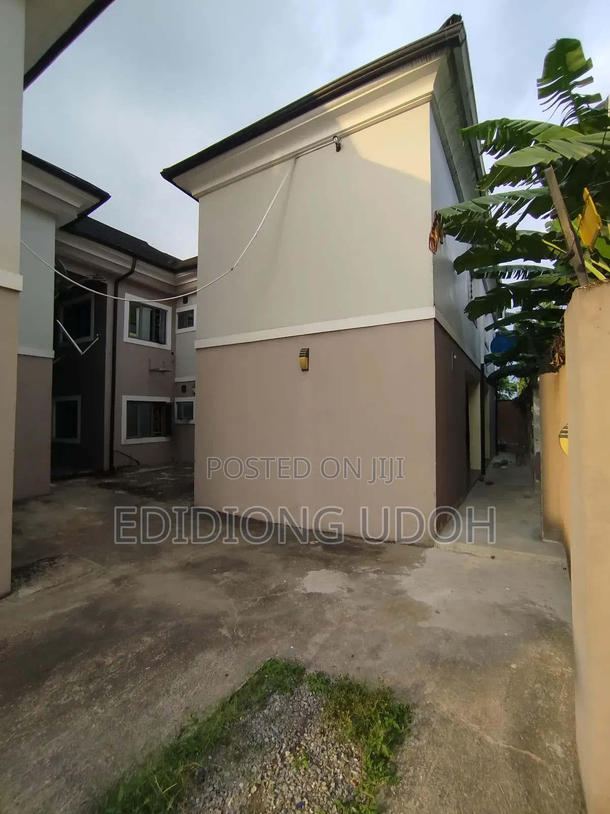 12bdrm Duplex in Ewet Housing Estate, for sale
