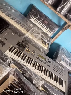 Photo - Quality Strong Neat Direct Uk Used Motif 6 Keyboard