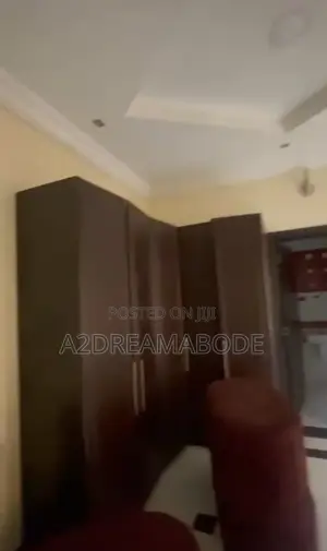 5bdrm Duplex in Magodo Phase 2 for rent