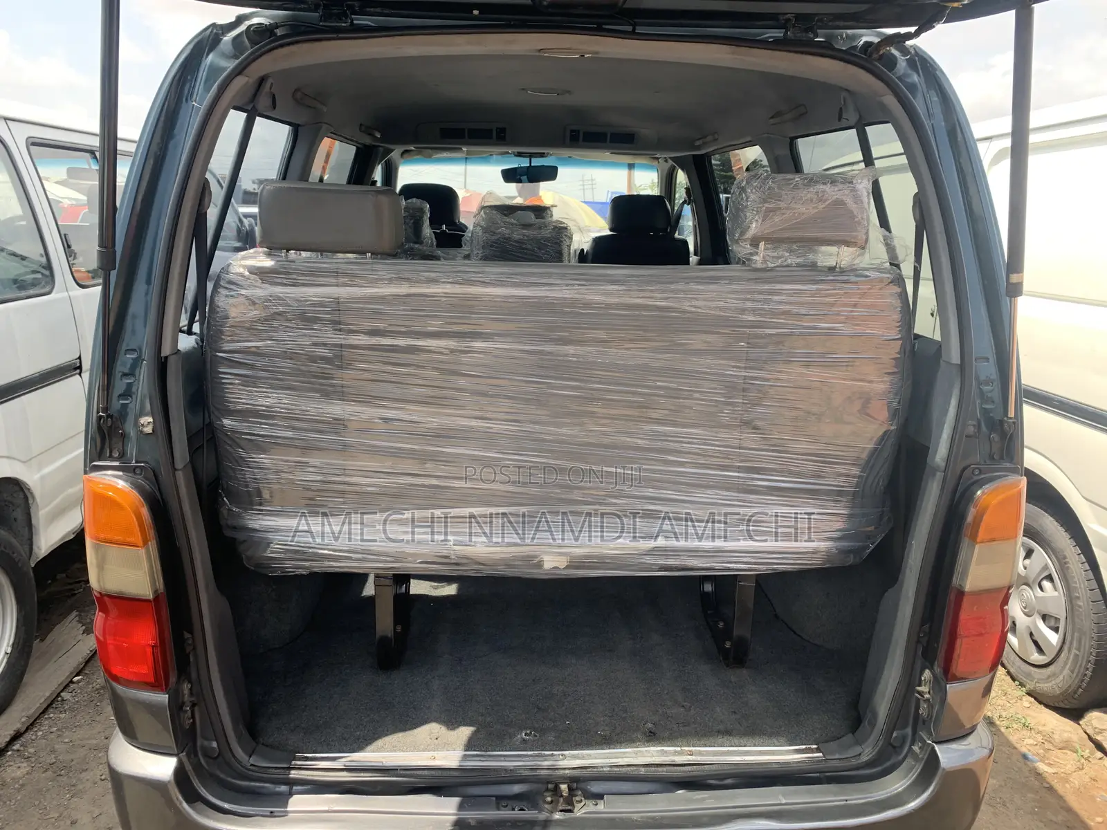 Toyota HiAce 2007 Grey