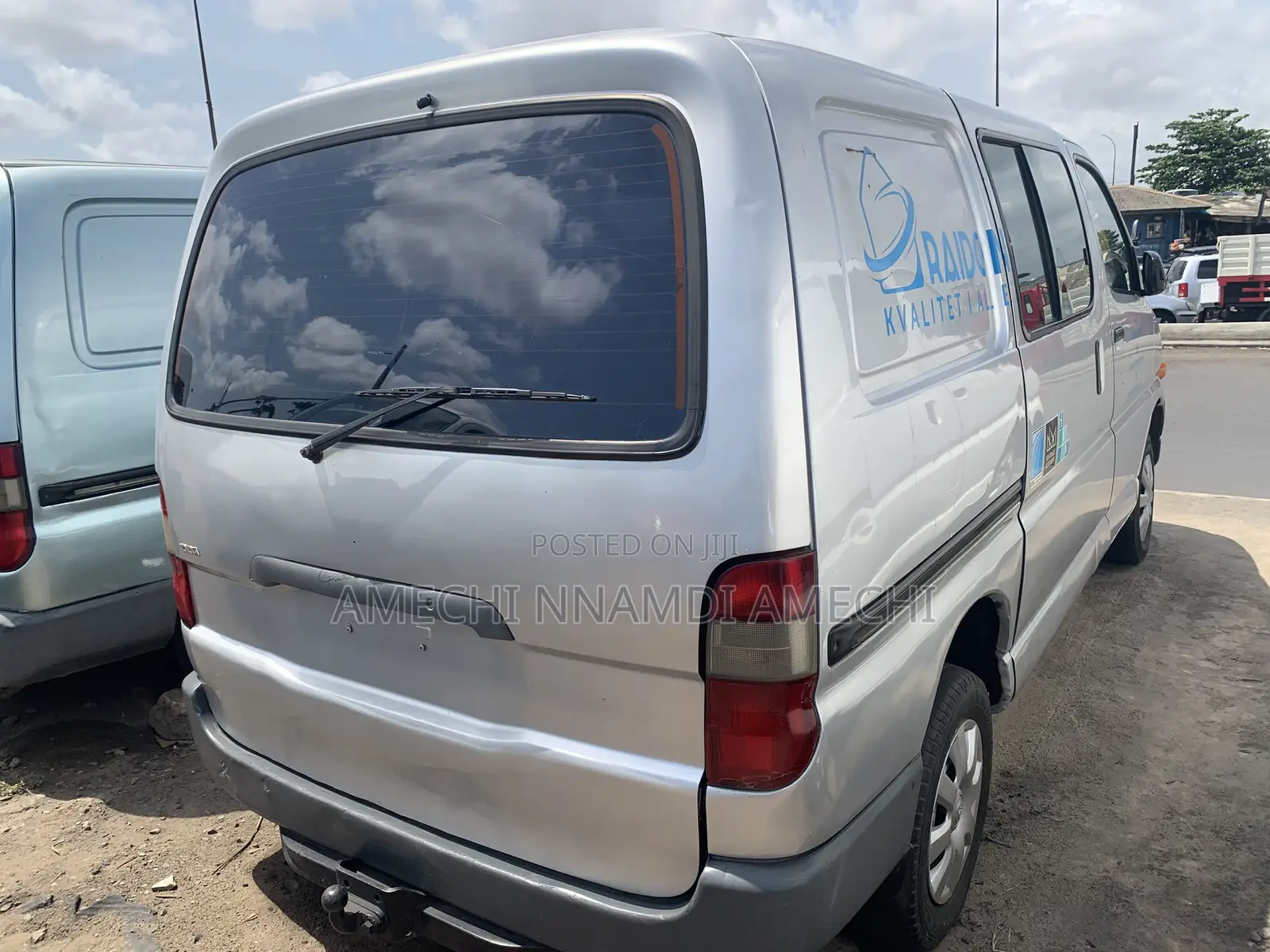 Toyota HiAce 2006 Grey