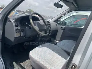 Toyota HiAce 2006 Grey
