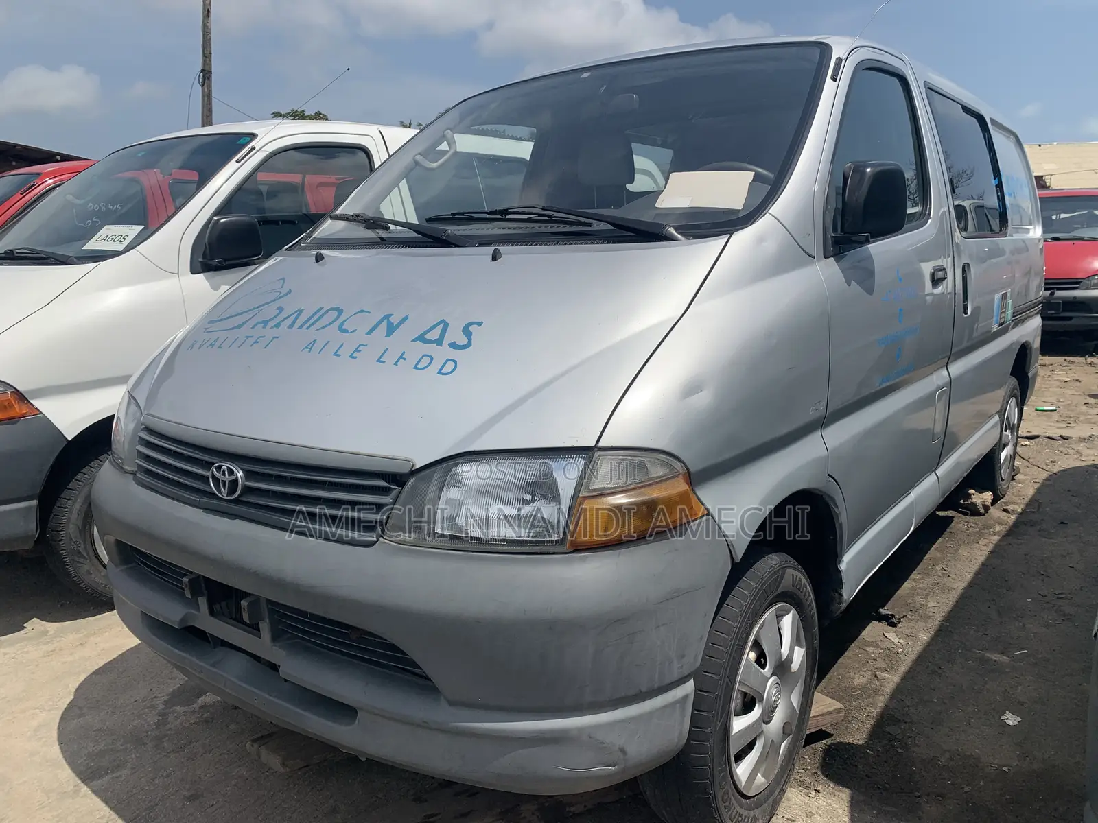 Toyota HiAce 2006 Grey