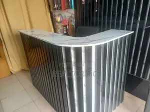 Photo - Well Furnished Unisex Salon Equipment for Sale