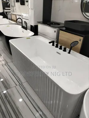 Luxury Acrylic Bath Tub