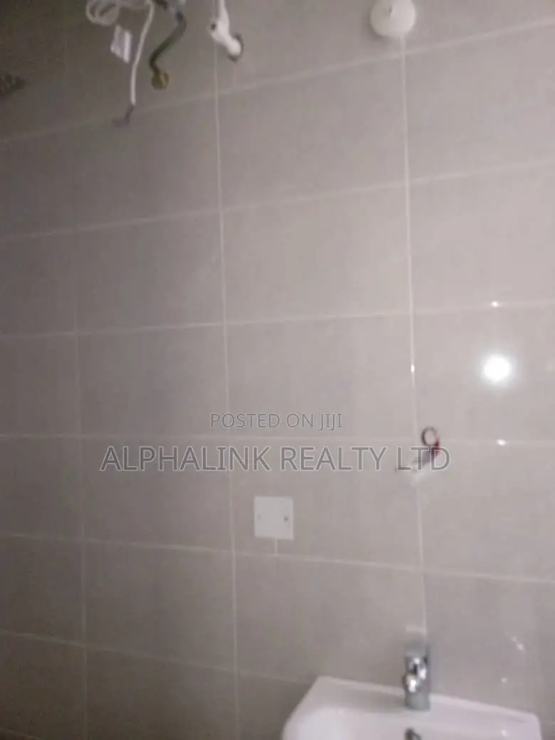 3bdrm Duplex in Sangotedo for sale