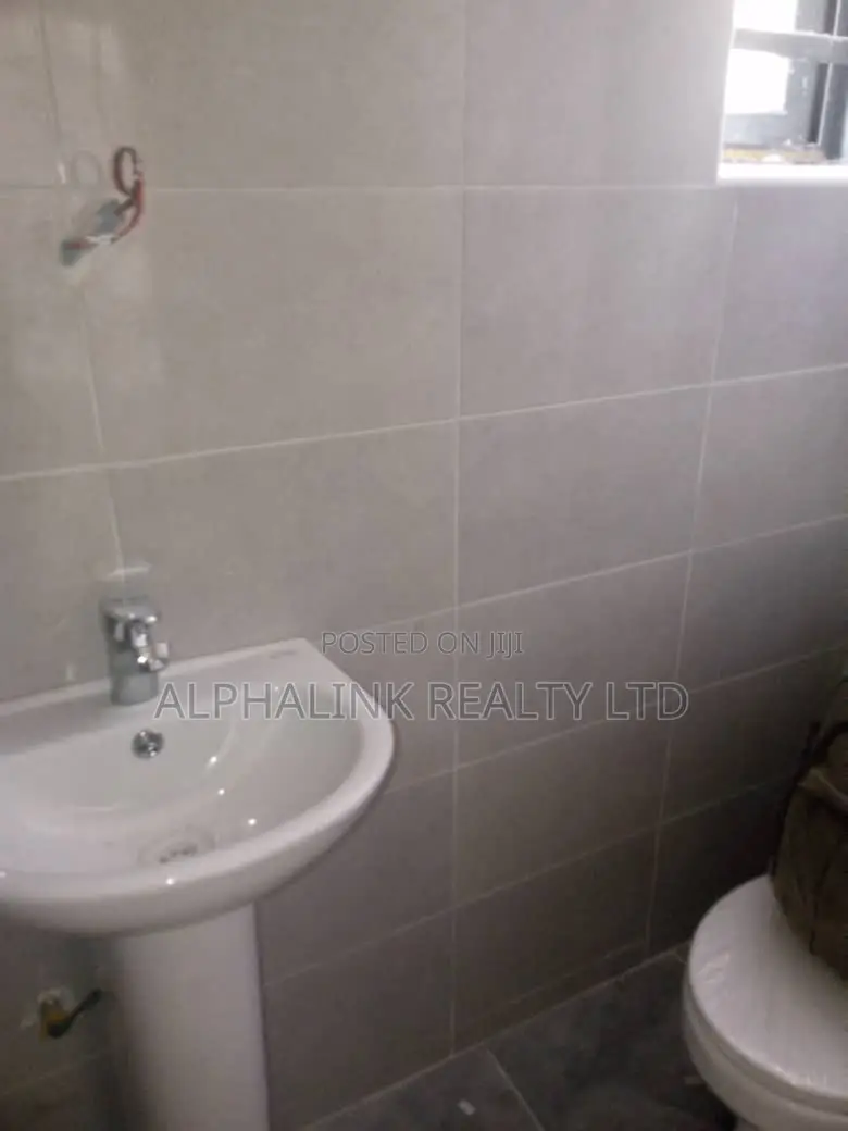 3bdrm Duplex in Sangotedo for sale