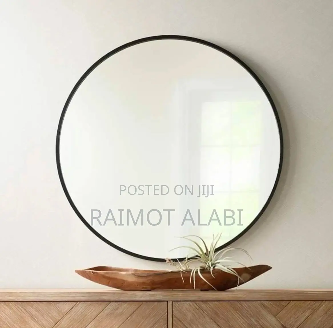 Round Wall Mirror