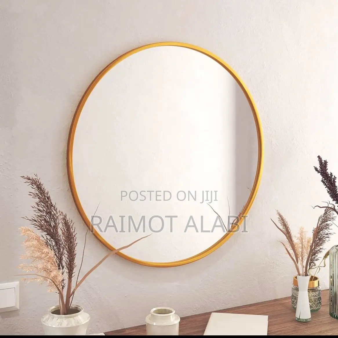 Round Wall Mirror
