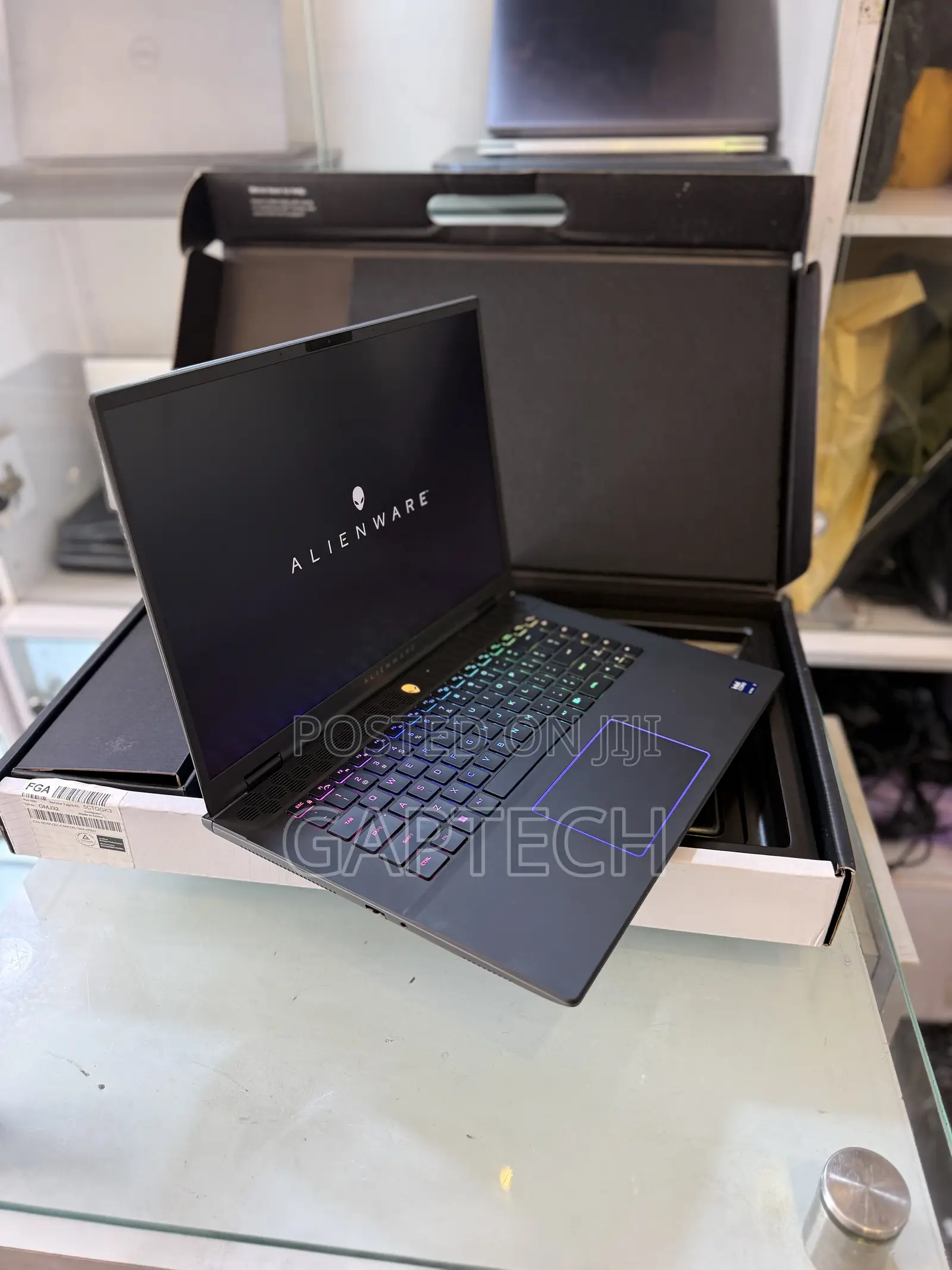 New Laptop Dell Alienware M16 R2 32GB Intel Core Ultra 7 SSD 1T