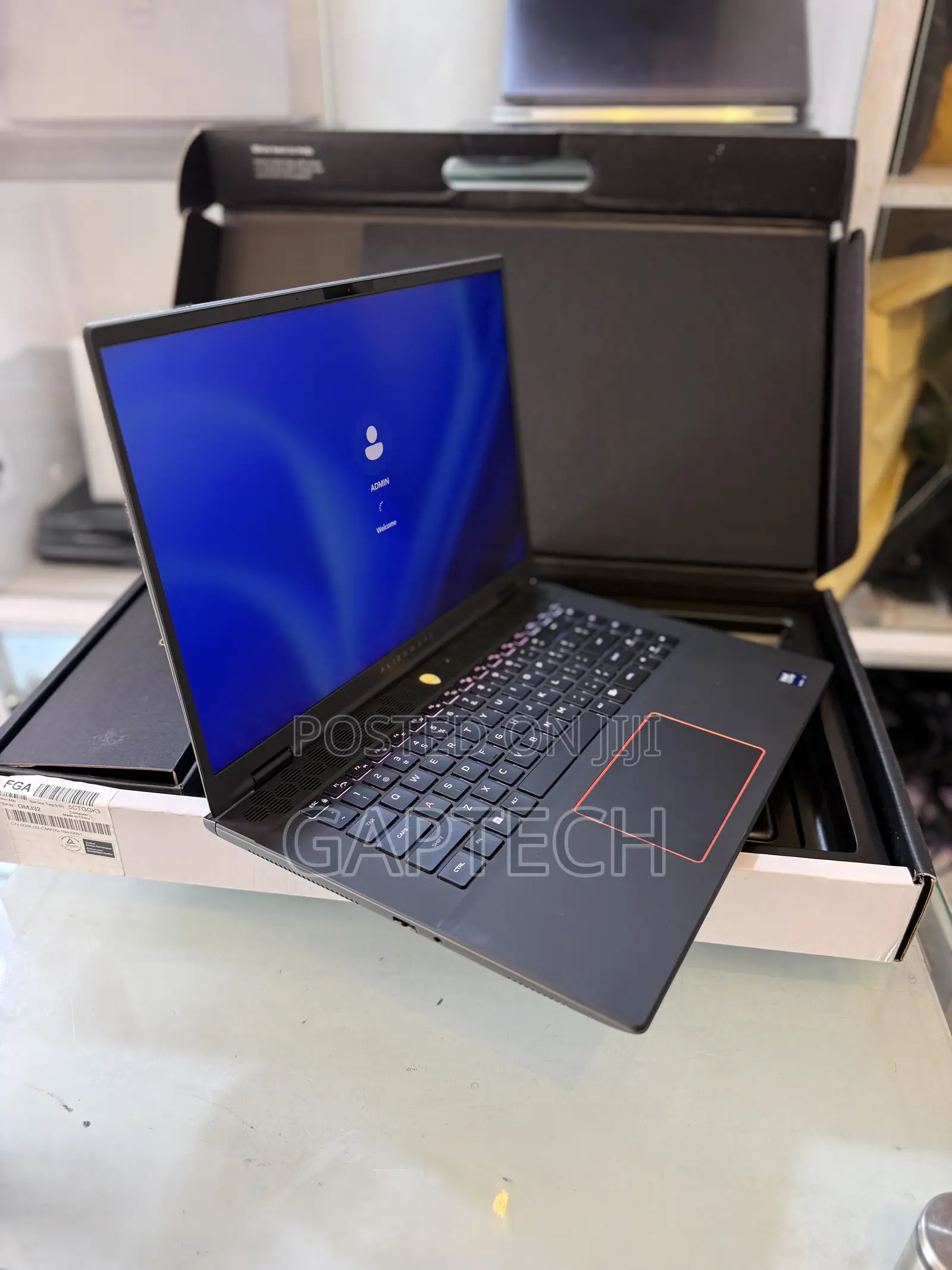 New Laptop Dell Alienware M16 R2 32GB Intel Core Ultra 7 SSD 1T