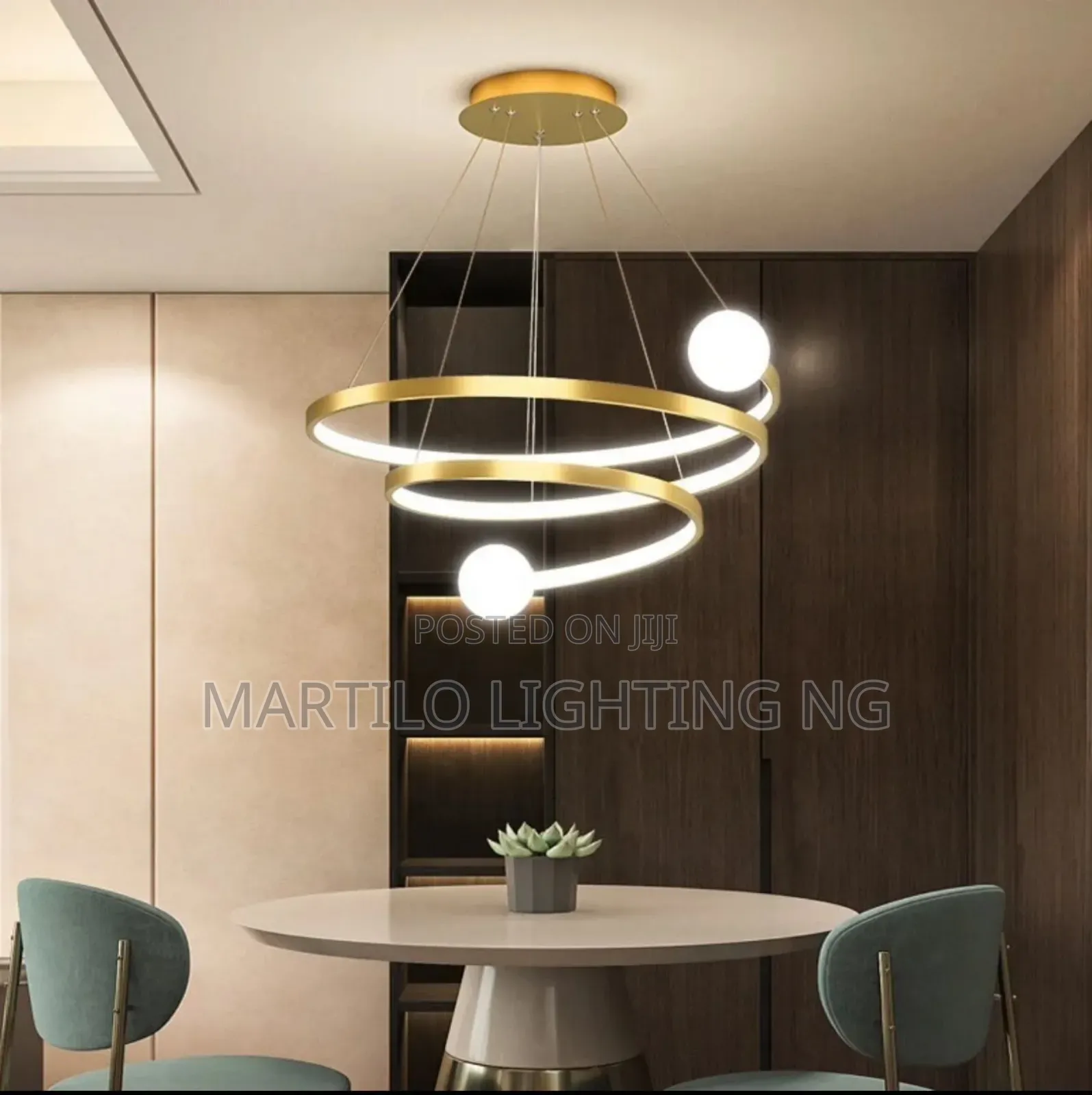 Drop Light With Three Different Colors