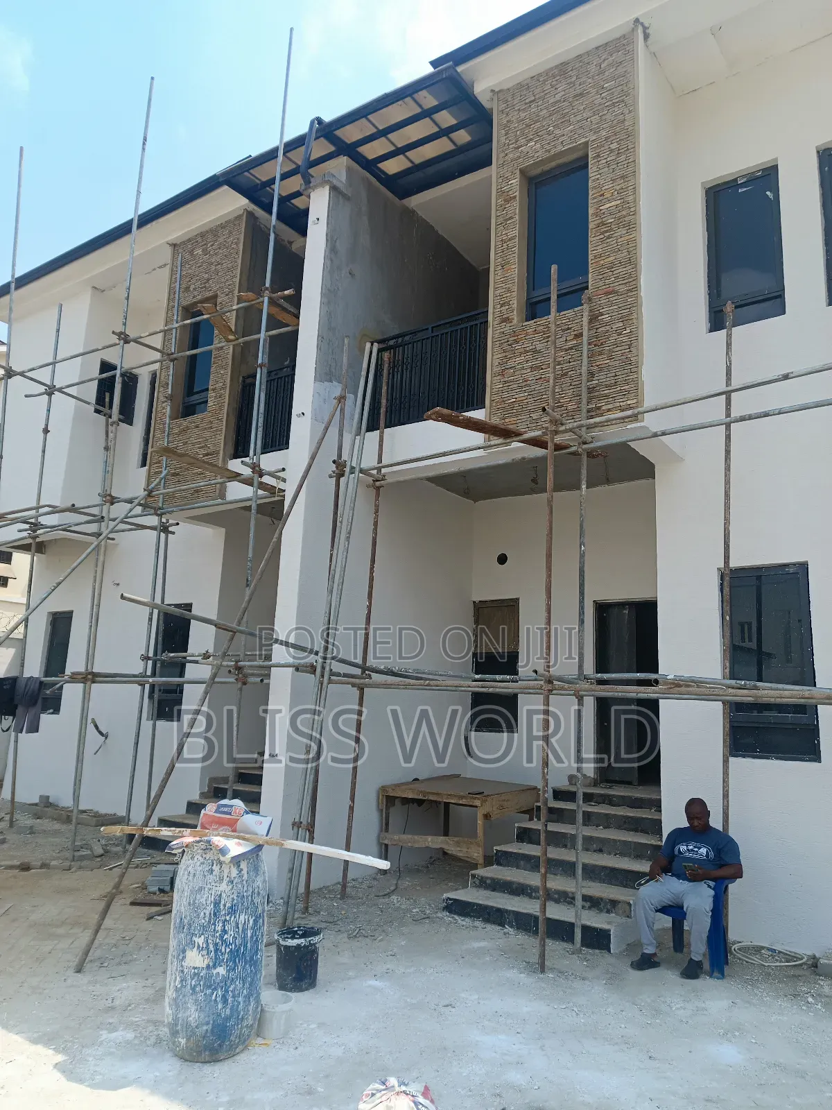 4bdrm Townhouse / Terrace in Jahi for rent