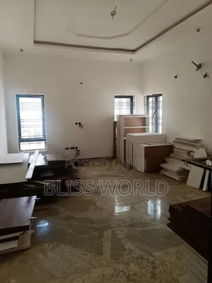 4bdrm Townhouse / Terrace in Jahi for rent