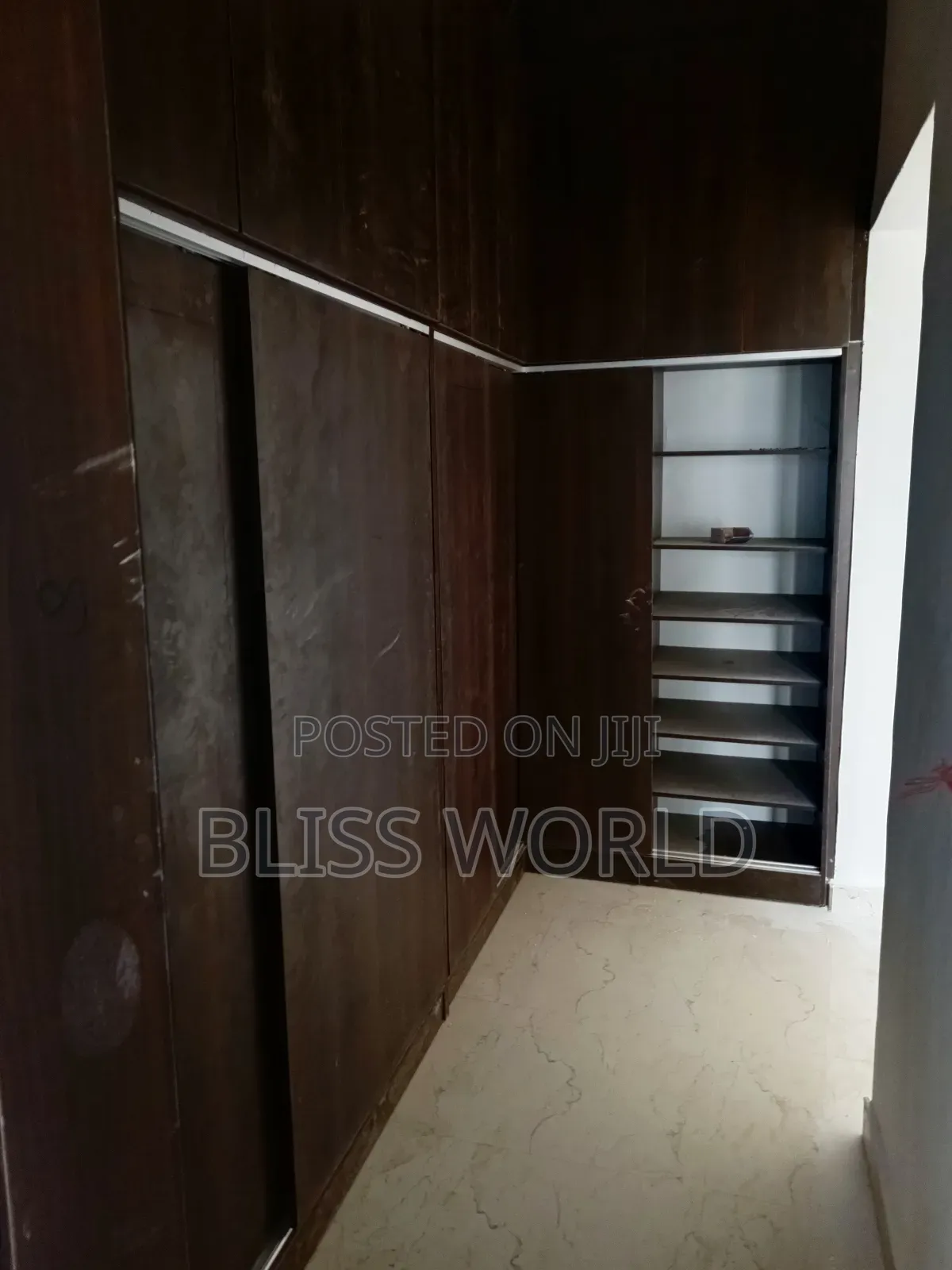 4bdrm Townhouse / Terrace in Jahi for rent