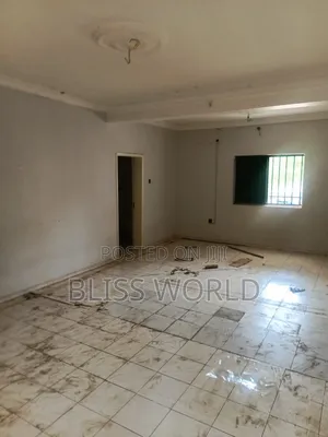 3bdrm Block of Flats in Utako for sale