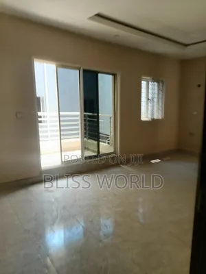 3bdrm Block of Flats in Utako for rent