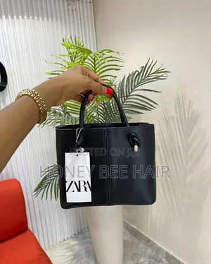 *New In*
*Zara Bucket Bag*
Top Notch Quality 