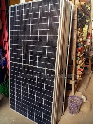 560w Ja Solar Panel 144cell 50.11v