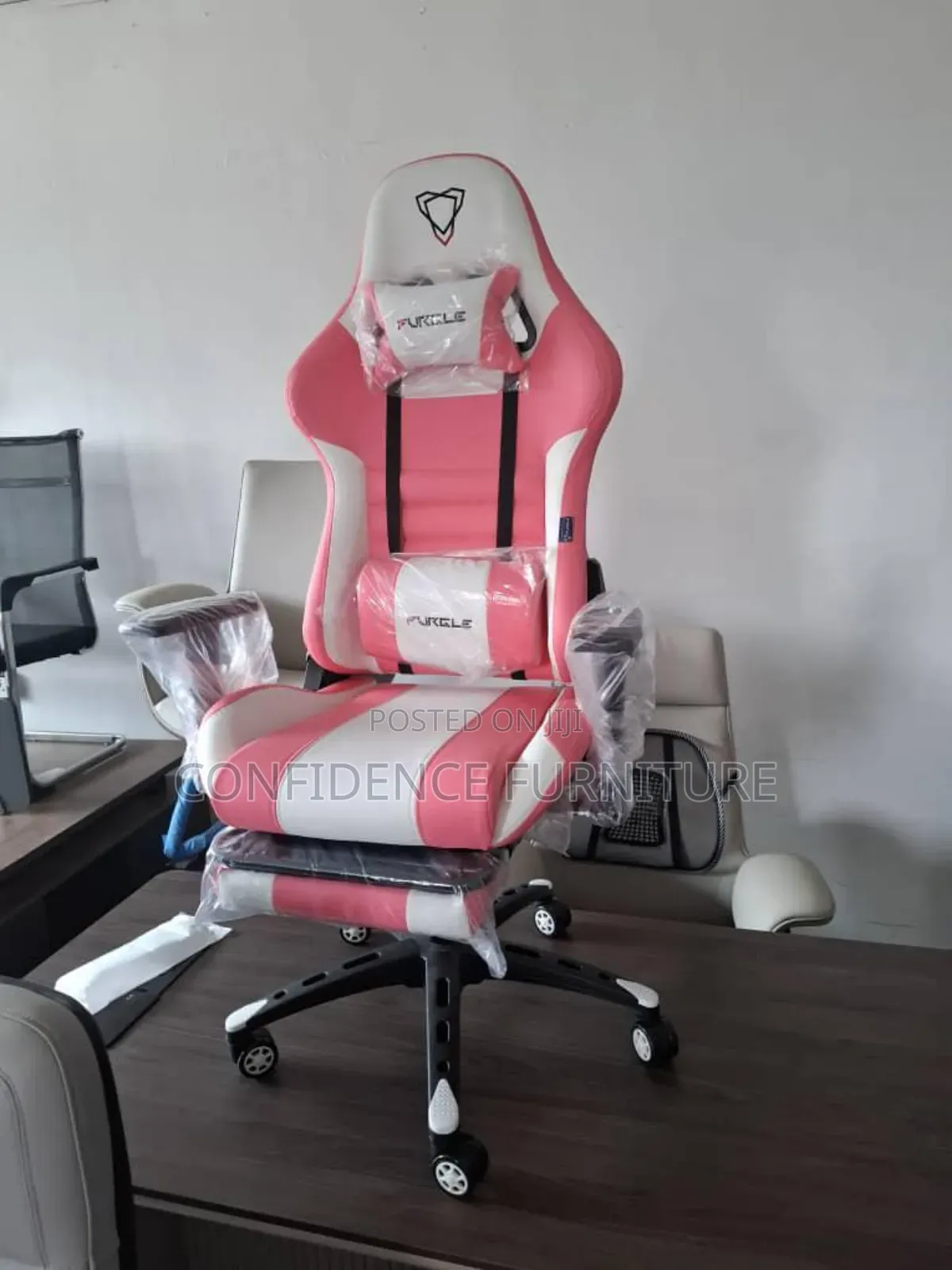 High Quality Game Chair With Footrest
