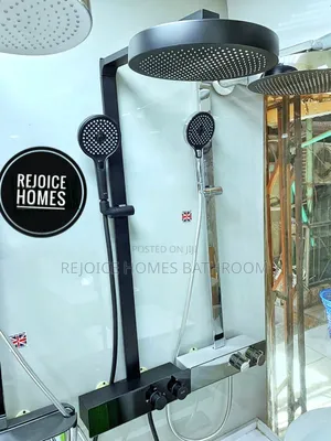 Black Round England Luxury Shower