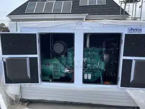 Standard England Perkins Soundproof Diesel Generator 250kva