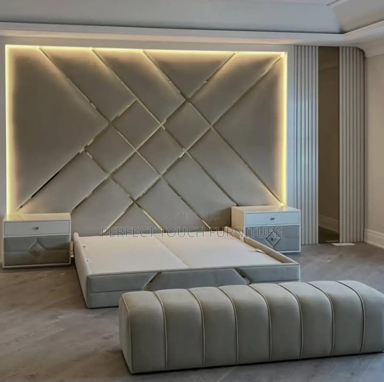 Excusive Bedframe