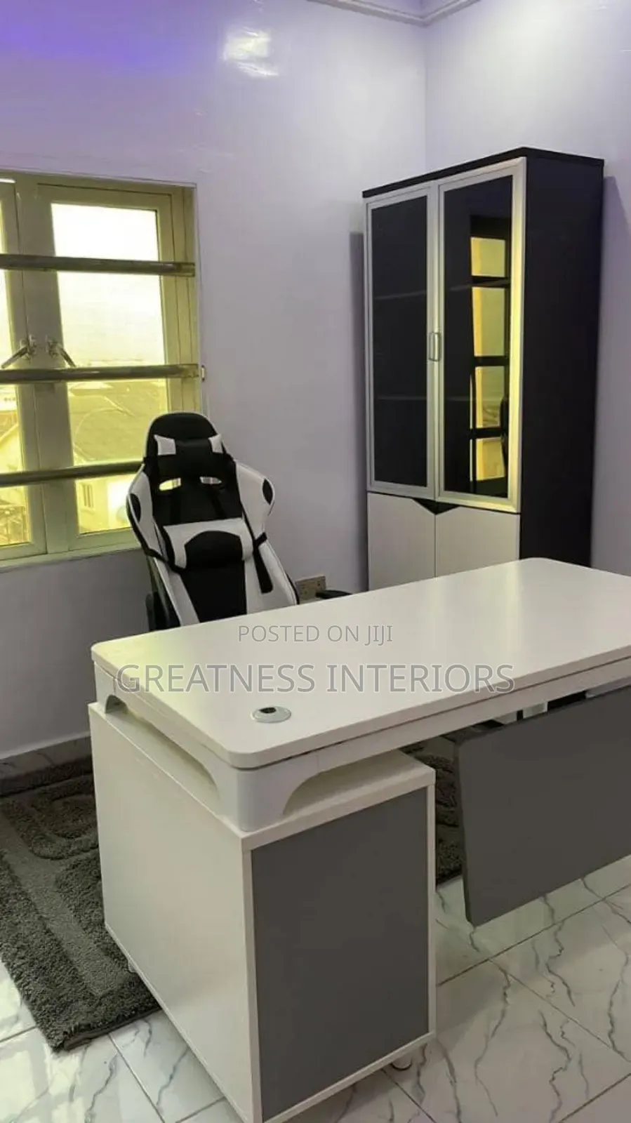 Luxurious Imported Office Table