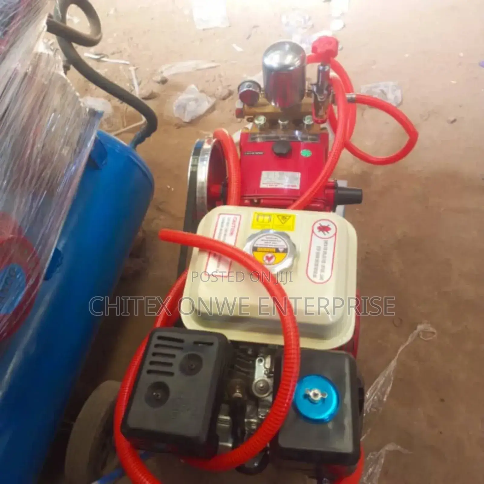 Spraying Machine (Petrol Type)