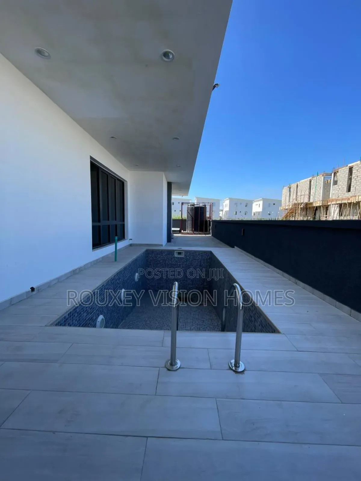 5bdrm Duplex in Ikate for sale