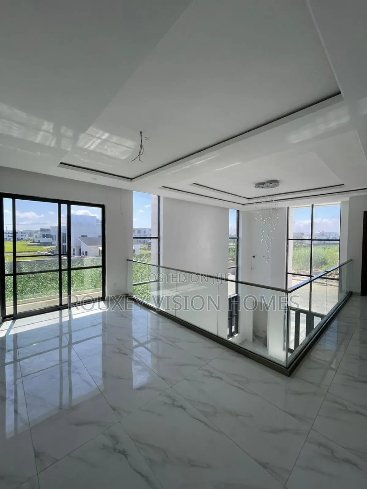 5bdrm Duplex in Ikate for sale