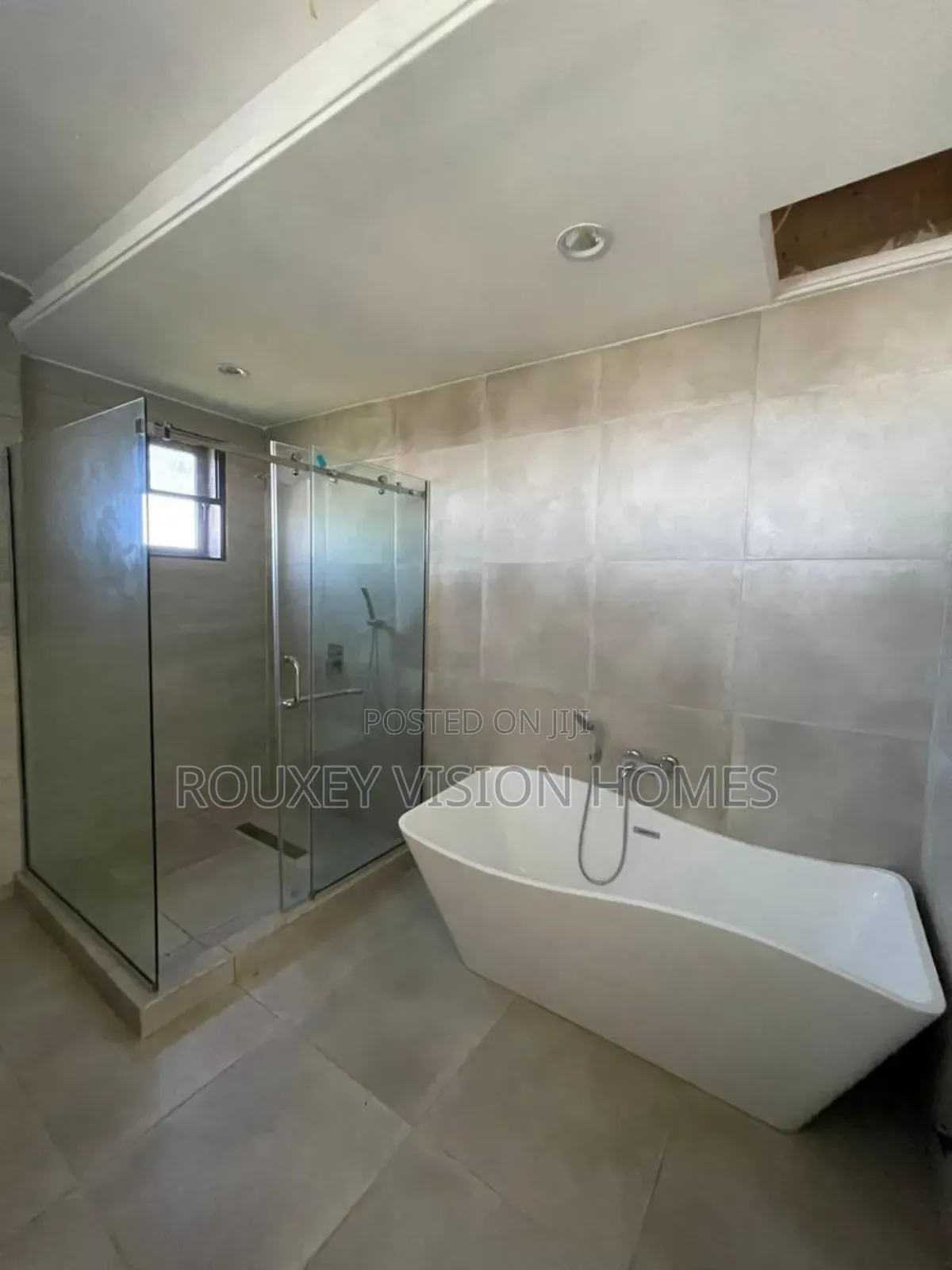 5bdrm Duplex in Ikate for sale