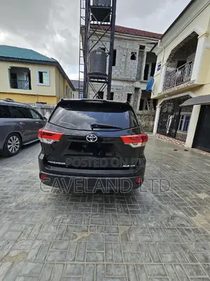 Toyota Highlander XLE 2019 Black
